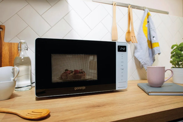 Kuchenka mikrofalowa Gorenje MO20A3X
